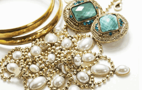 【凯发K8天生赢家一触即发】2018年韩国个人饰品行业预测分析报告